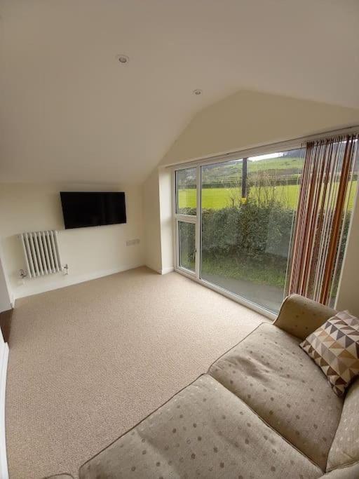 Cosy 2 Bed Cottage Between Snowdonia And The Sea Llandegai Экстерьер фото