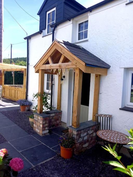 Cosy 2 Bed Cottage Between Snowdonia And The Sea Llandegai Экстерьер фото