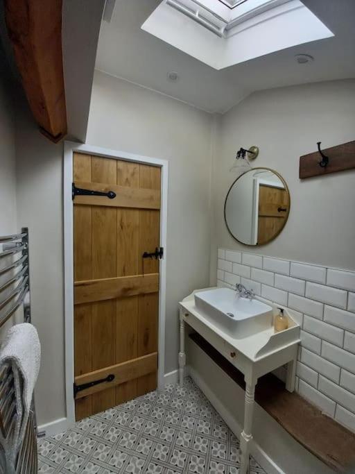 Cosy 2 Bed Cottage Between Snowdonia And The Sea Llandegai Экстерьер фото